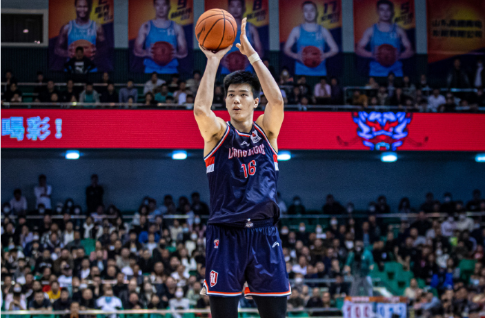 他在此前的, http