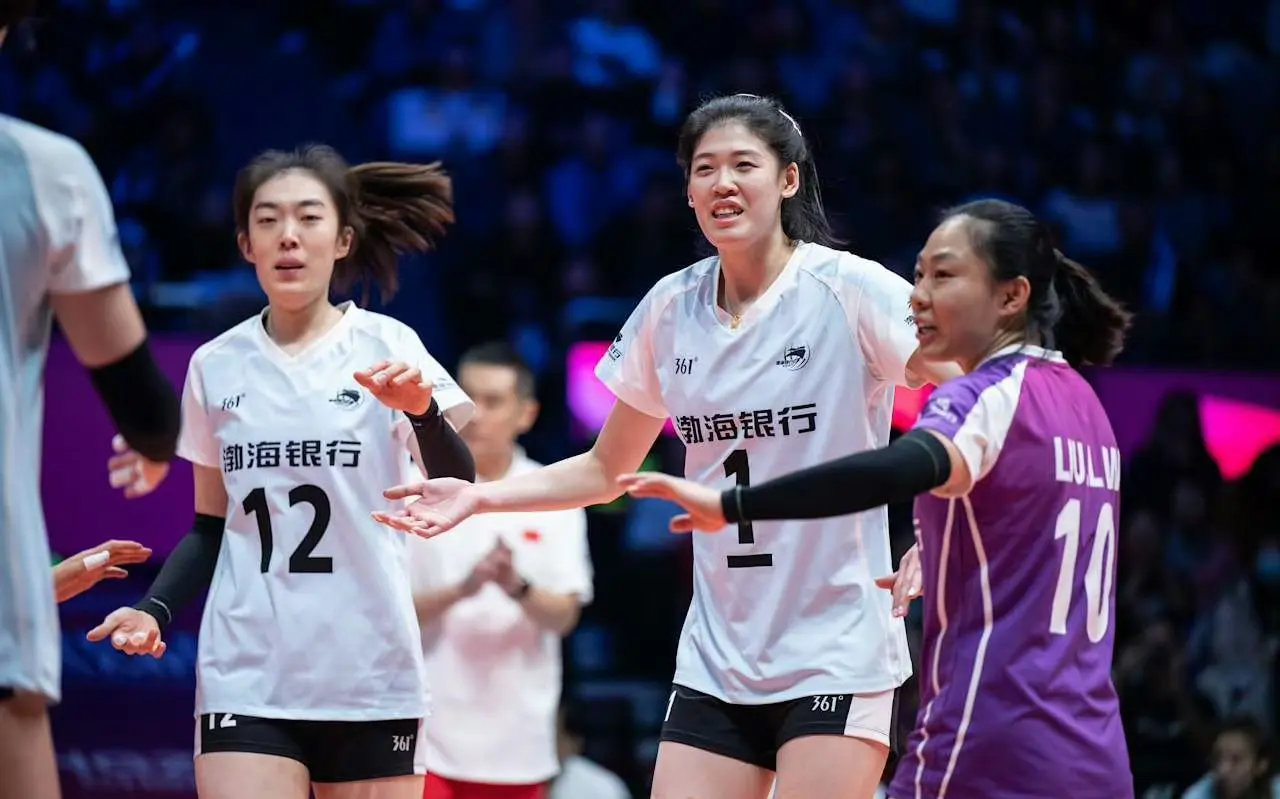 amp, 和费内巴切, 世俱杯在中